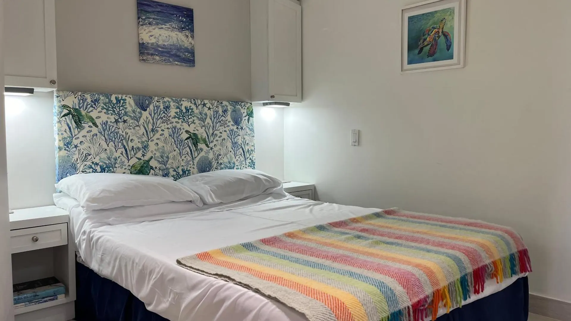 The Pod, Access To Pool & Beach Club, Sunset Crest Saint James